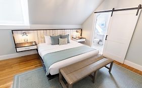 Paws On Pelham (Adults Only)